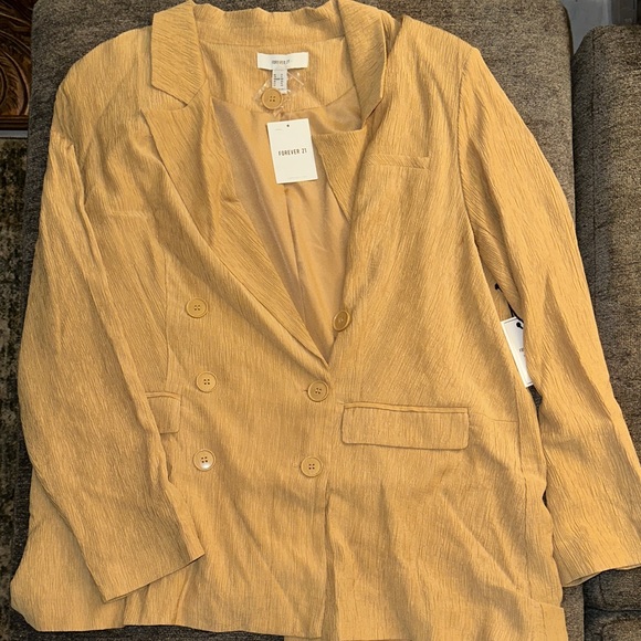 Forever 21 Jackets & Blazers - Forever 21 Women's Camel Double-Breasted Blazer